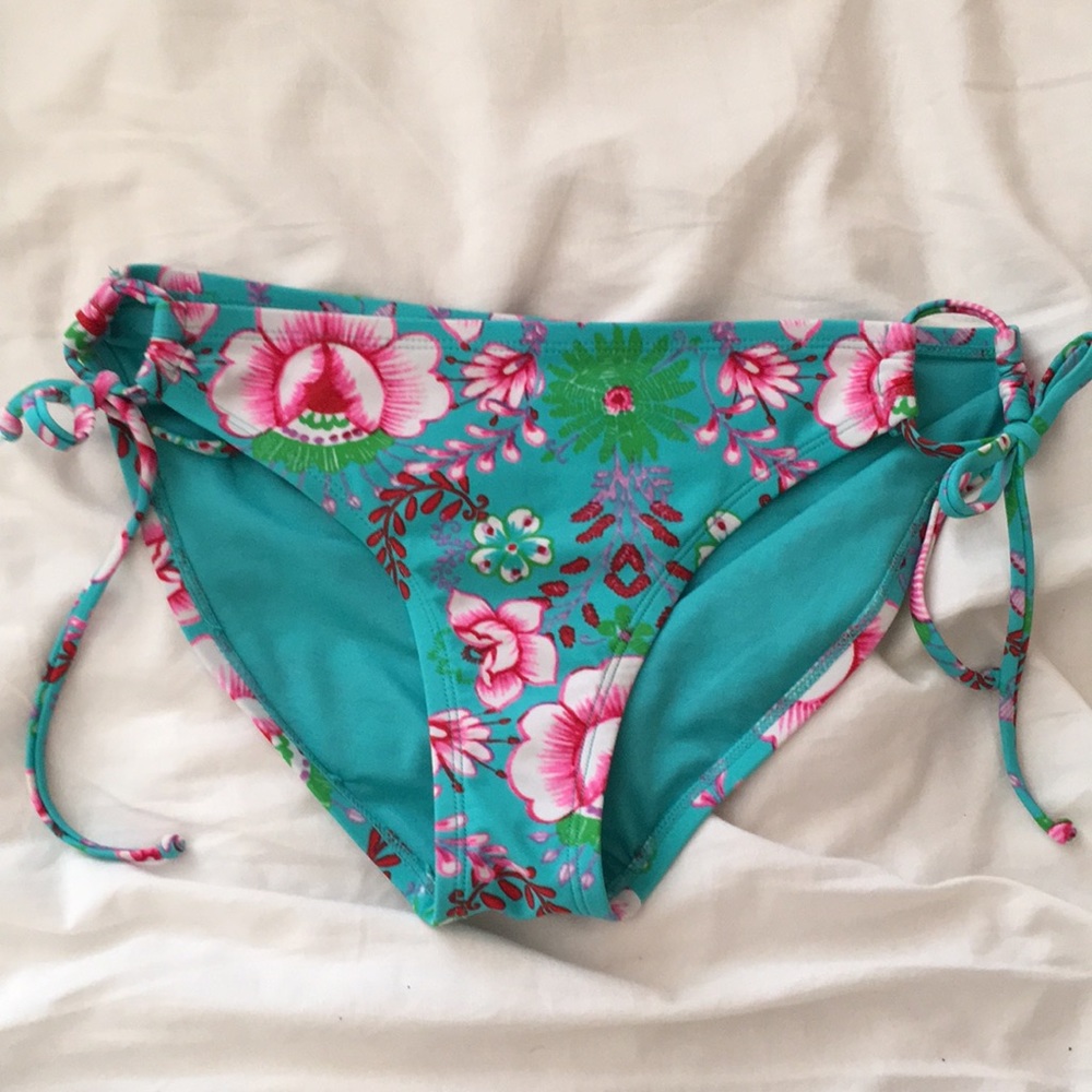 Fun adjustable bikini bottom